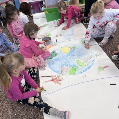 Den Země v mateřské škole: Učení se o naší planetě
